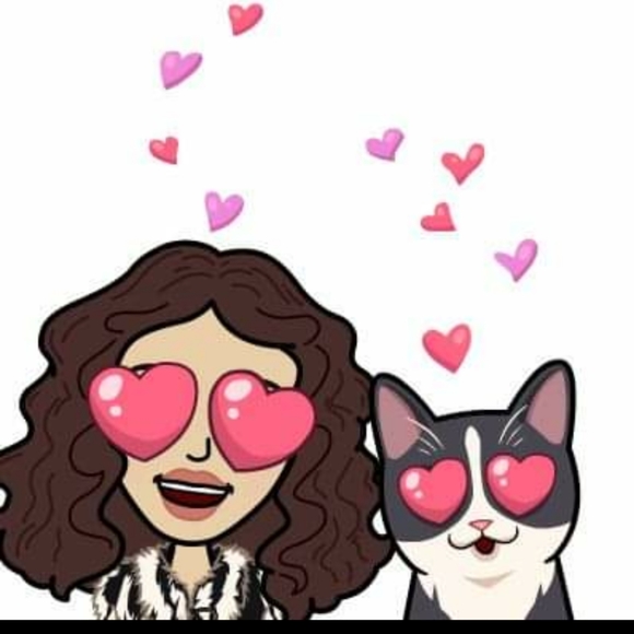 Meet your Posher, Doozer12384 ! POSH AMBASSADORπ - Picture 1 of 6